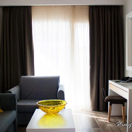 Olympus Thalassea Hotel Paralía エクステリア 写真
